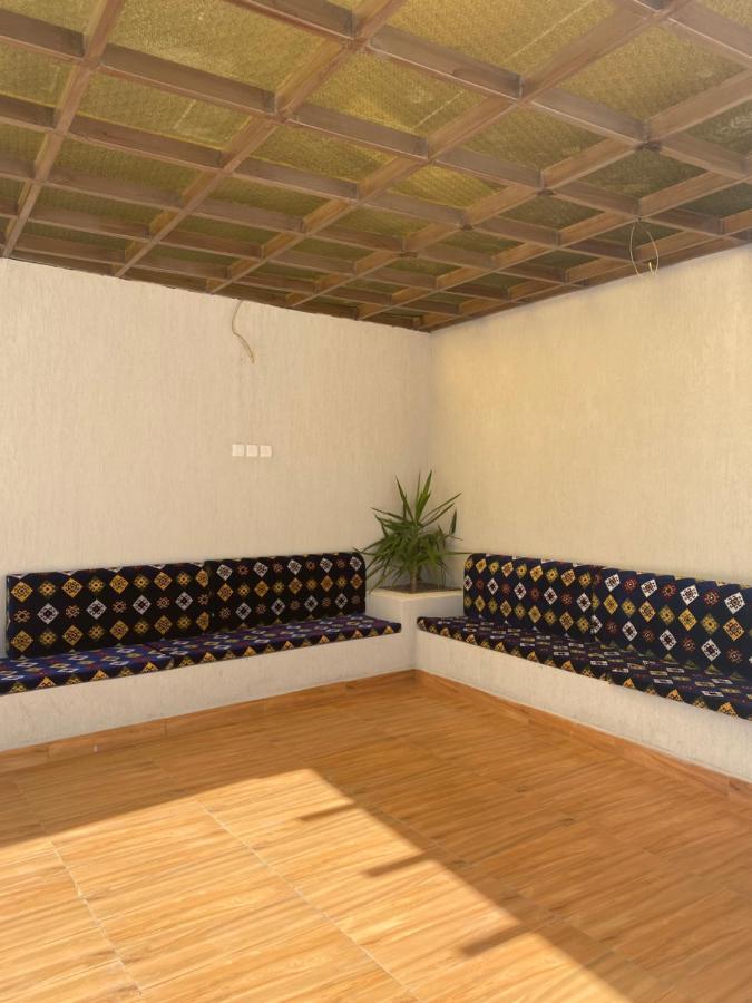 Villa فيلا هابي نايت Ash Shafā Exterior foto